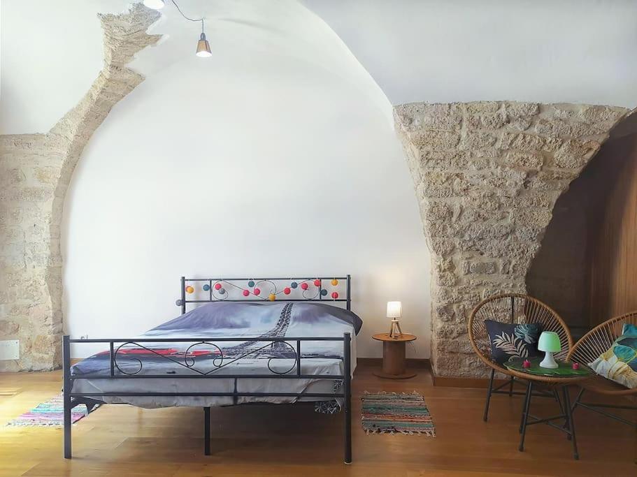 Pour Les Amoureux Des Vieilles Pierres Poussan Εξωτερικό φωτογραφία